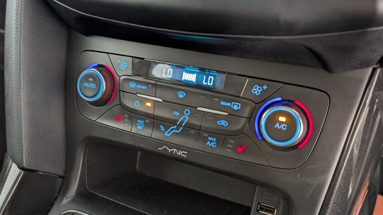 2015 Ford Focus 1.5 TDCi 120 Titanium X 5dr HATCHBACK DIESEL Manual