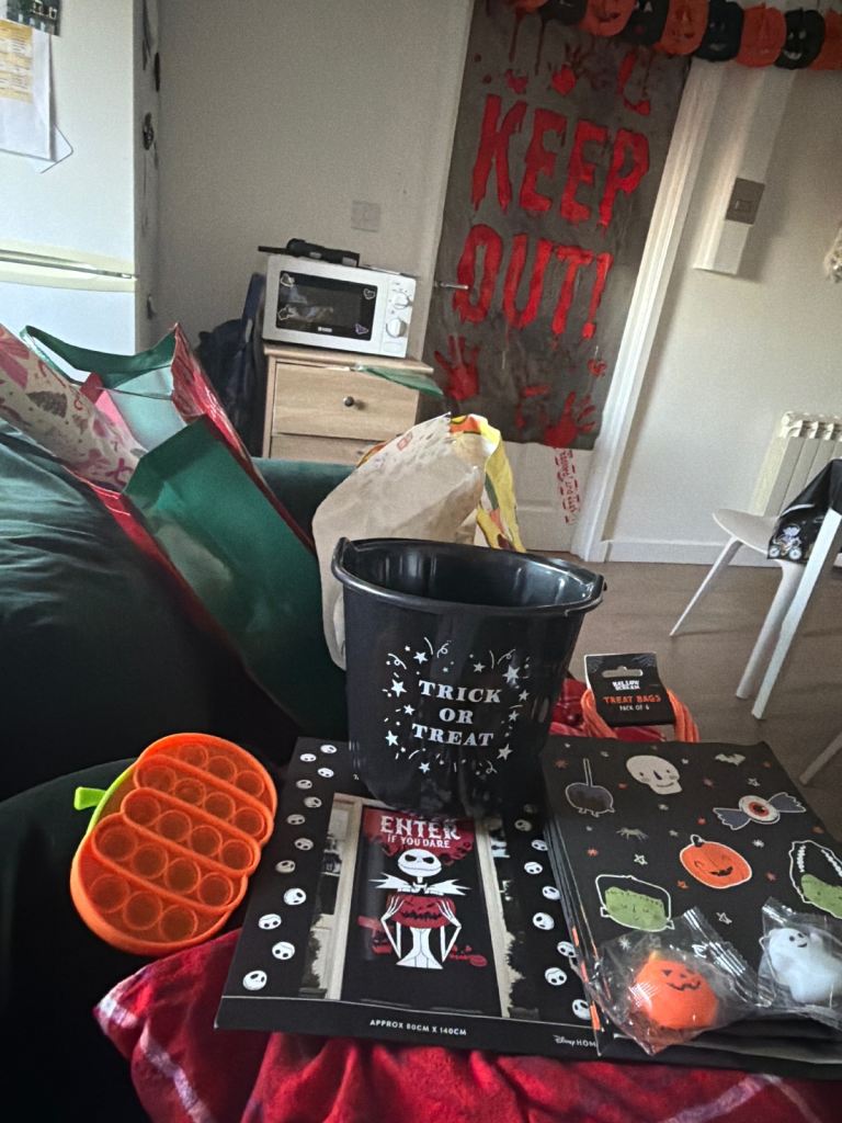 Halloween Trick or Treat Set - New Black Plastic Bucket & Decorations
