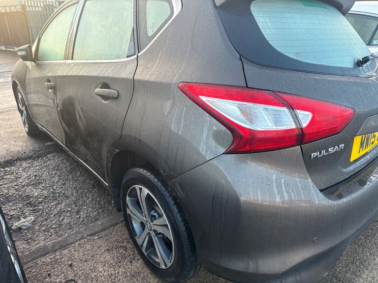 Breaking Nissan pulsar 2015 for parts 