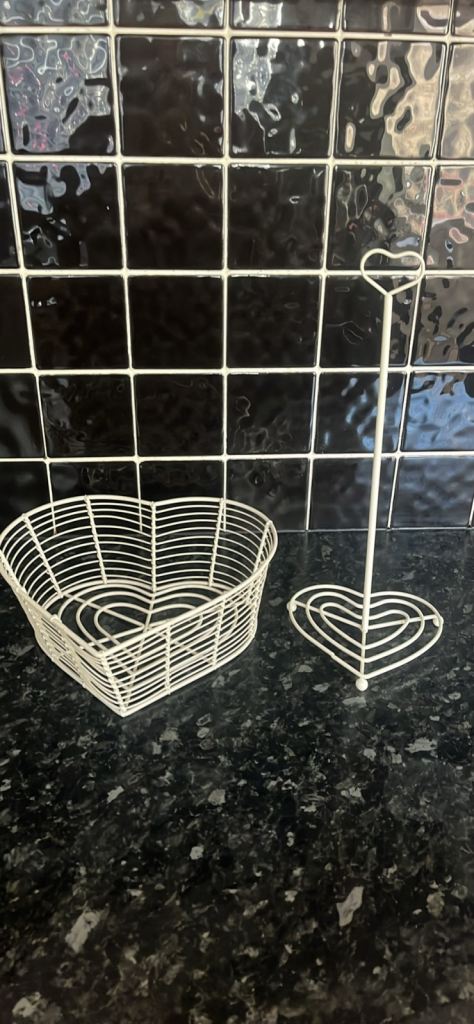 Fruit bowl & kitchen roll holder