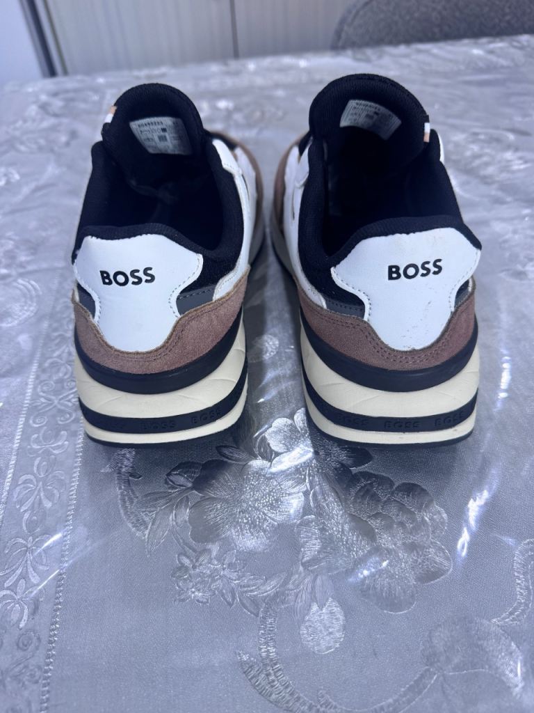 Boss trainers
