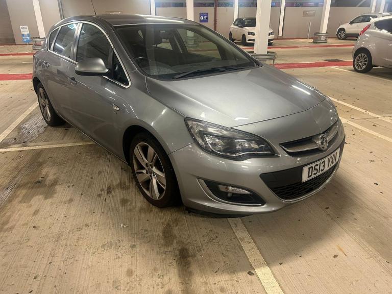 2013 Vauxhall Astra 1.6i 16V SRi 5dr HATCHBACK PETROL Manual