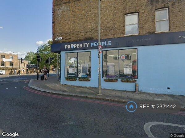 2 bedroom flat in Tooting High St, London, SW17 (2 bed) (#2871442)