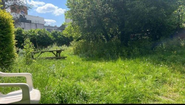 Huge Double Room in Camberwell flat + Garden