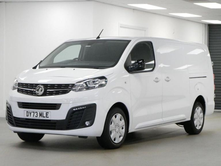 73 VAUXHALL VIVARO 2900 1.5 TURBO D 100 BHP L2 LONG PRO EDITION 6 DOOR