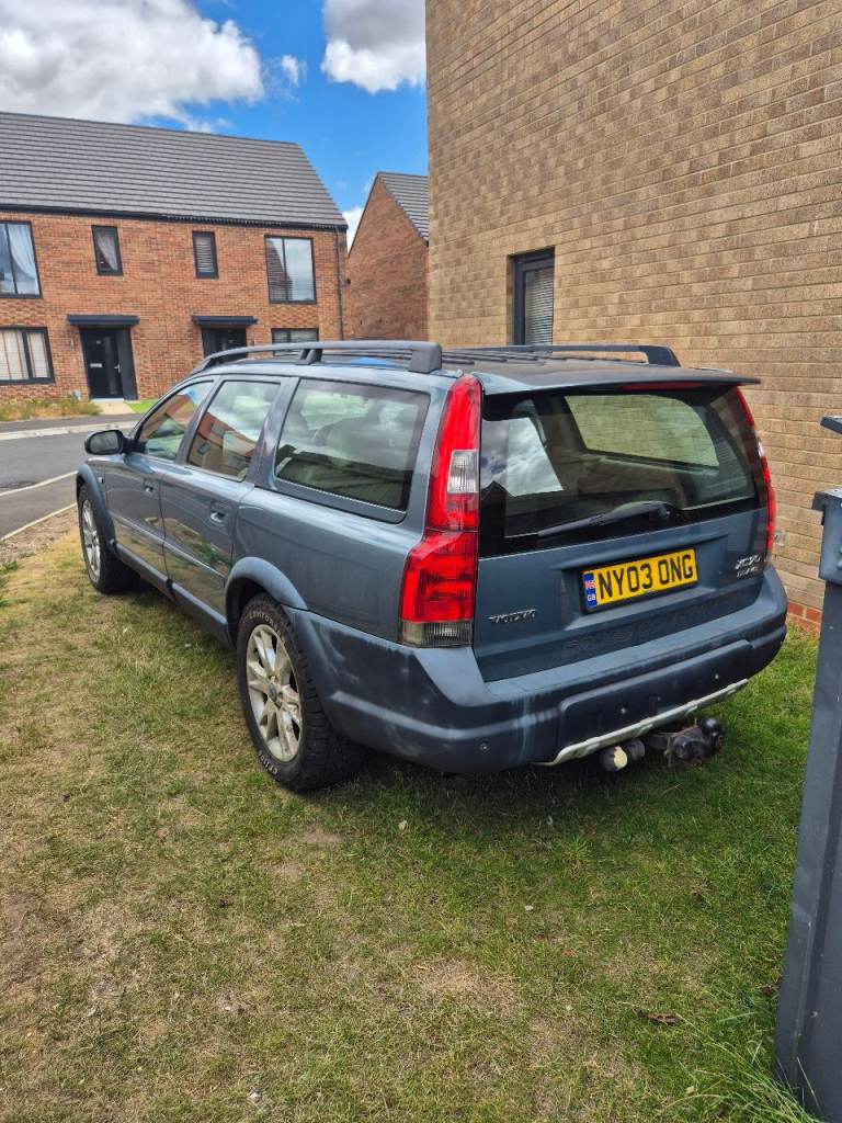 Volvo, XC70, Estate, 2003, Semi-Auto, 2401 (cc), 5 doors