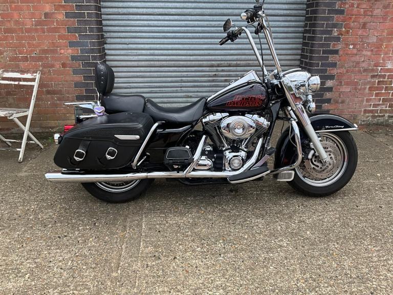 2007 HARLEY DAVIDSON ROAD KING FLHRC / APE HANGERS/ CUSTOM BADGING/ X-TRAS