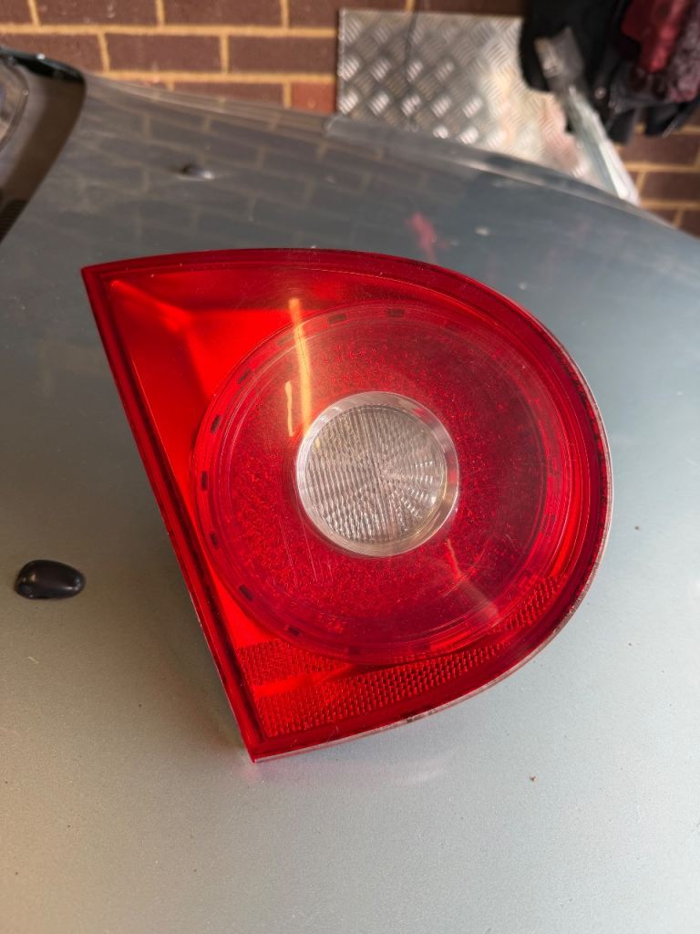 VW GOLF MK5 2003-2008 Inner Tail Light (Passenger Side)