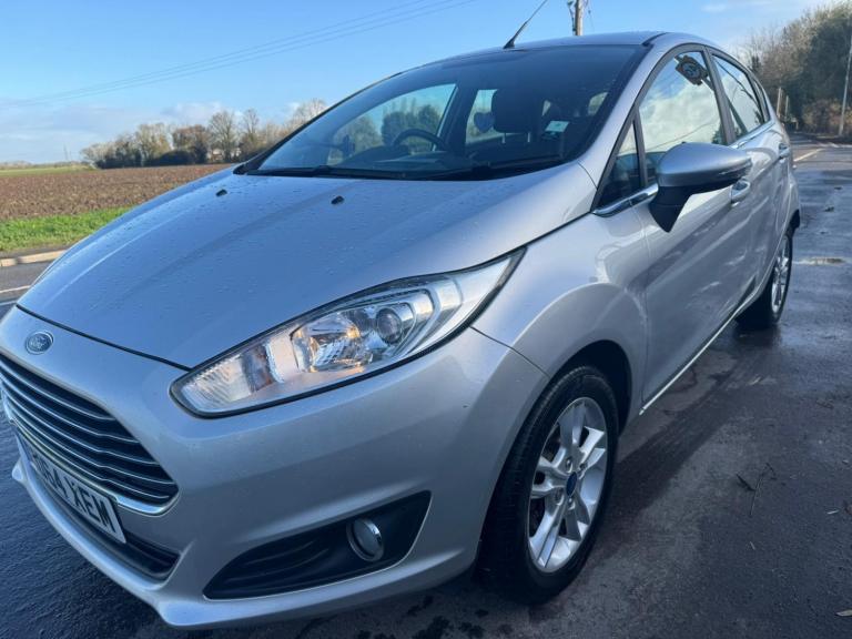 FORD FIESTA 1.3 Zetec Silver Manual Petrol 2014
