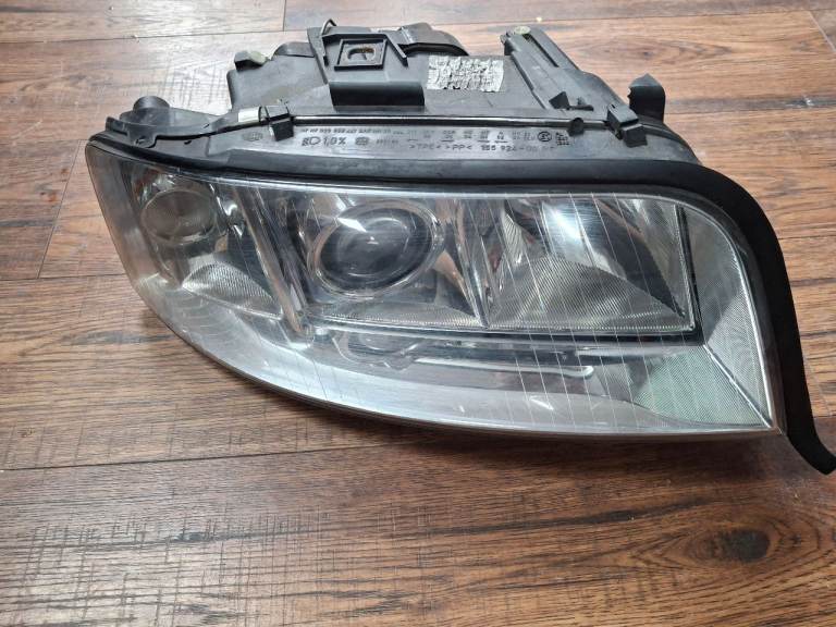 Audi A6 Drivers Side Headlight including bulbs 2002-2004