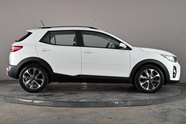  Kia Stonic 1.4 2 Suv 5dr Petrol Manual Euro 6 s/s 98 Bhp Petrol