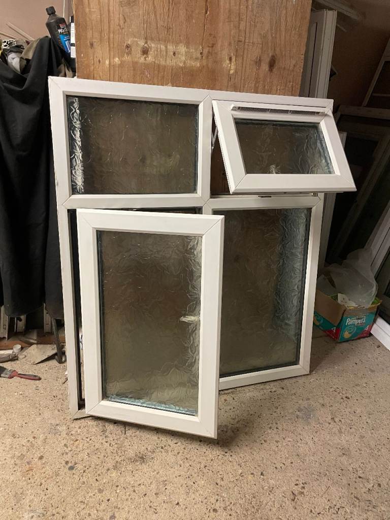 H 128 x W 114 cm - UPVC DOUBLE GLAZED WINDOW- OBSCURE GLASS (REF: MJ298)