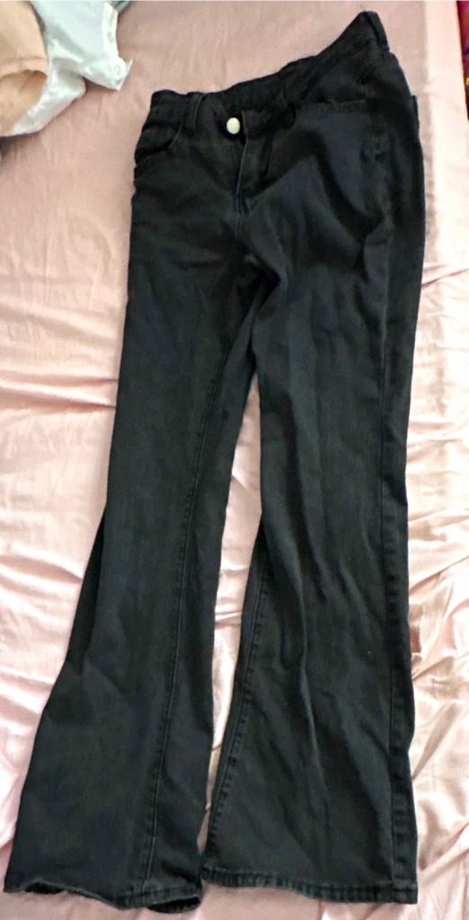 Black Flare Jeans with Bow Detail – Good Condition