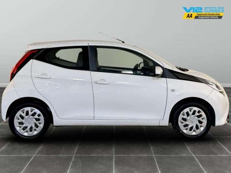 2018 Toyota AYGO 1.0 VVT-i X-Play 5dr HATCHBACK PETROL Manual