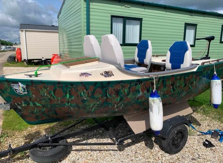 Fishing Boat with Trailer - Ready to Go