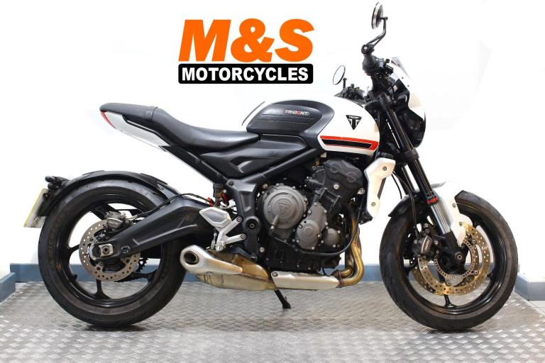 Triumph Trident 660