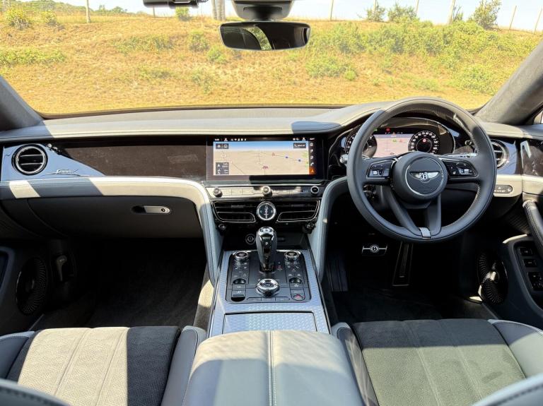 2025 Bentley Flying Spur 4.0 V8 Ultra-Performance 25.9kWh Speed Saloon 4dr Petrol Plug-in Hybrid ...