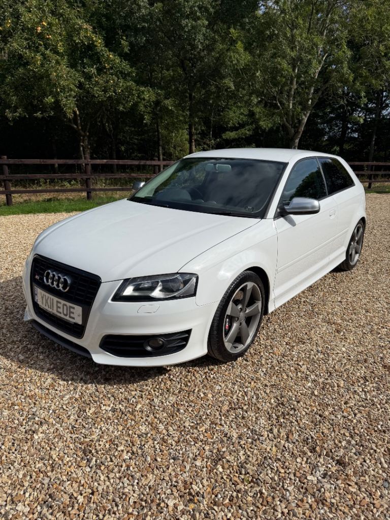Audi, S3 TFSI Quattro Black Edition, Hatchback, 2011, Manual, 1984 (cc), 3 doors