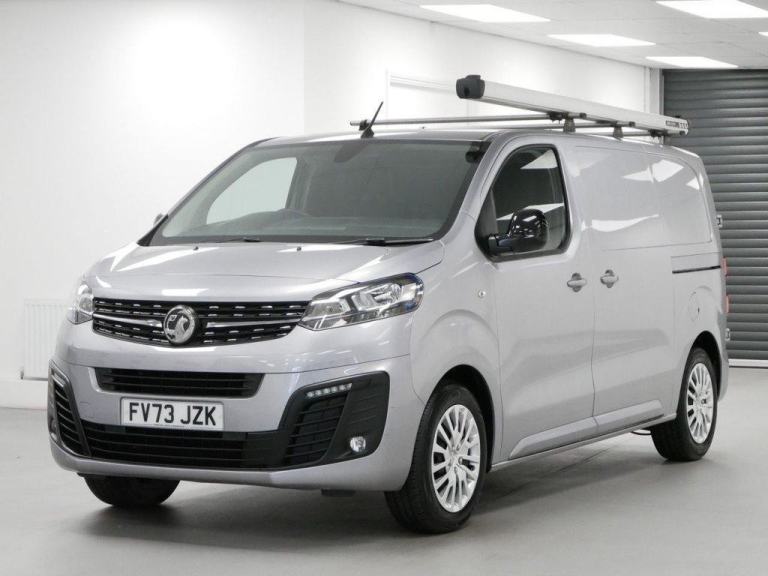 73 VAUXHALL VIVARO 2700 1.5 TURBO D 120 BHP SWB PRO EDITION