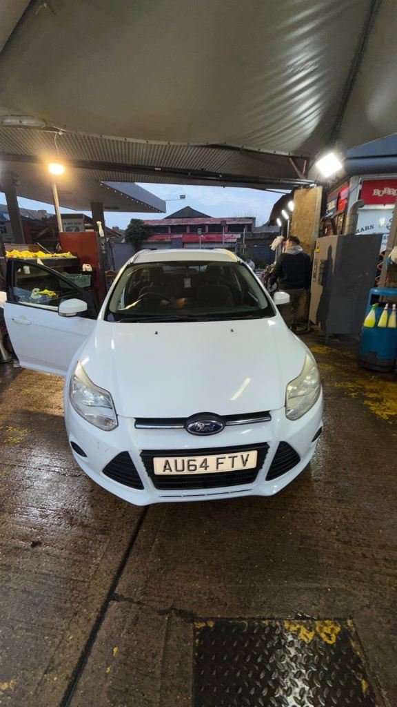 Ford, FOCUS, Estate, 2014, Manual, 1560 (cc), 5 doors