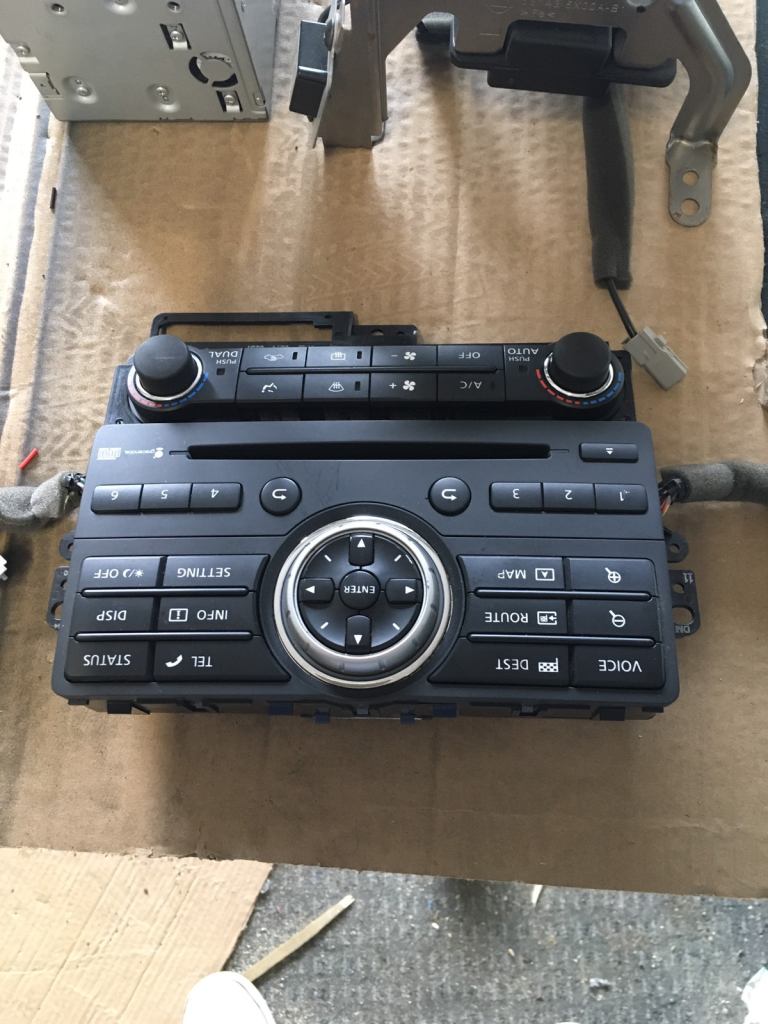 Nisan Navara radio 