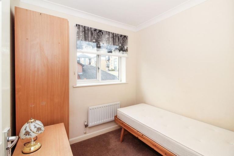 Single Room to Rent in West Silvertown