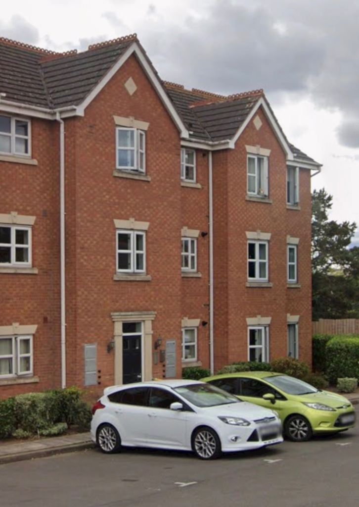 Two bedroom, ground floor modern style apartment for rent in Wednesbury (WS10 9LN) 
