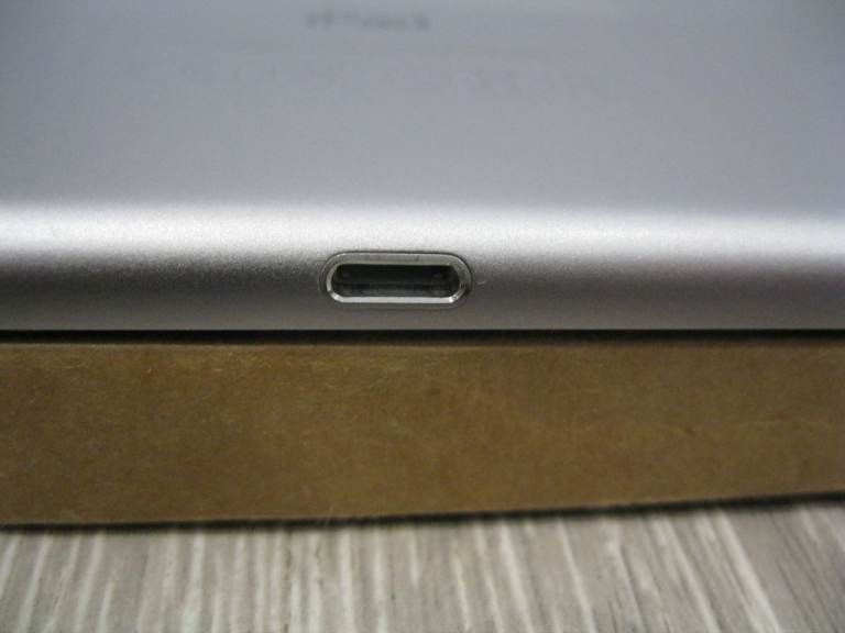 Apple iPad Pro 2nd Gen. 12.9 inch- 512GB, Wi-Fi, - Space Grey -Excellent Cond.