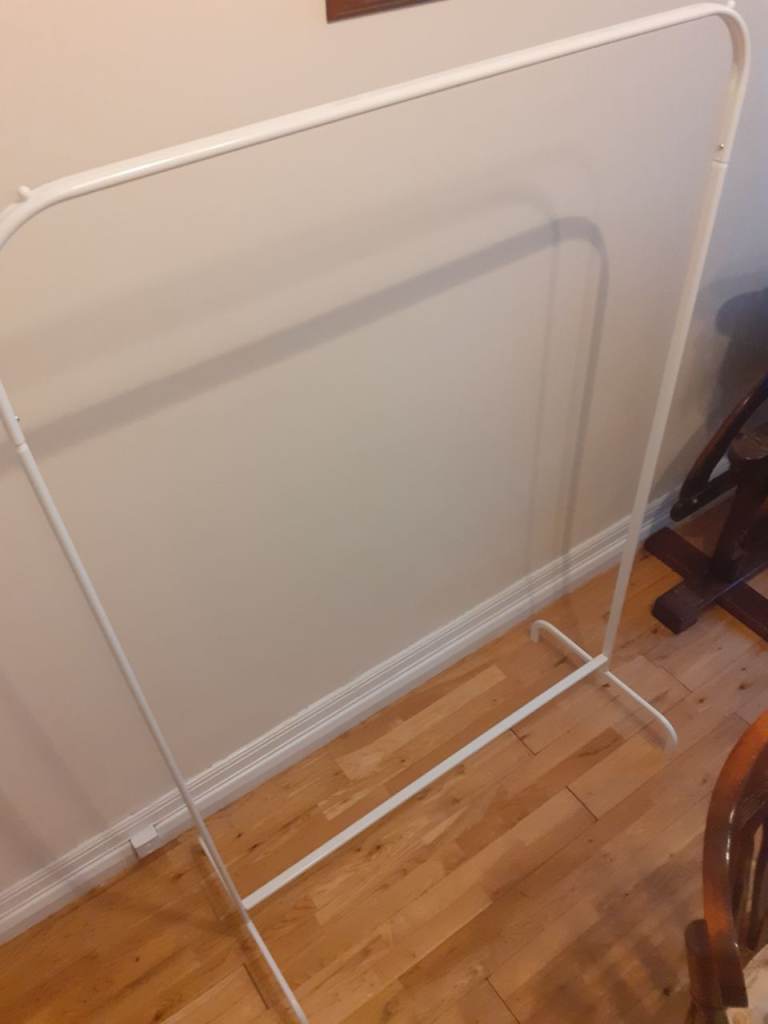 WHITE TALL CLOTHES RAIL