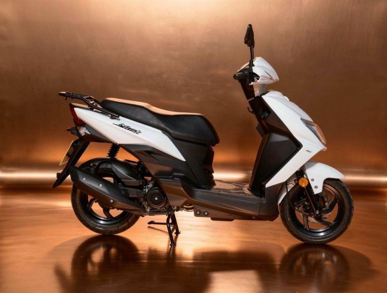 2025 SYM Mask 50 50 Euro 5