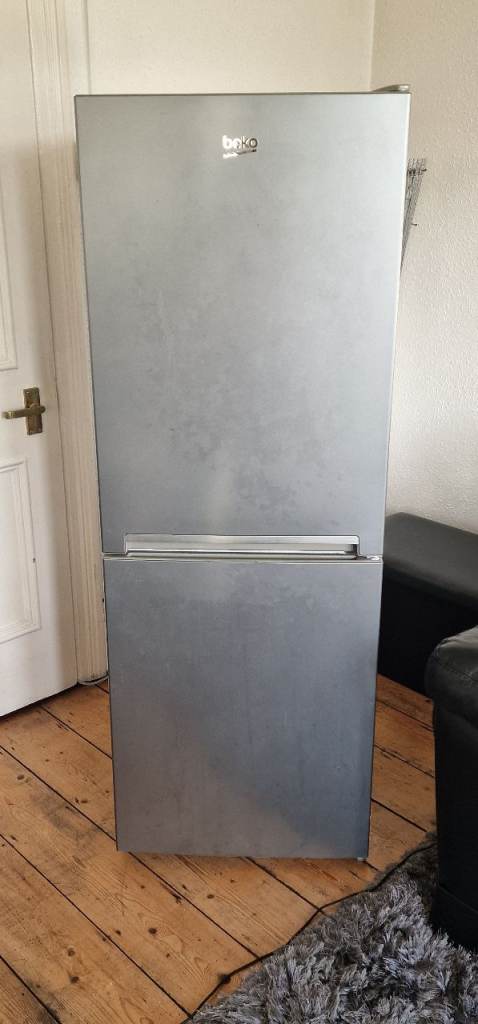 Fridge freezer 
