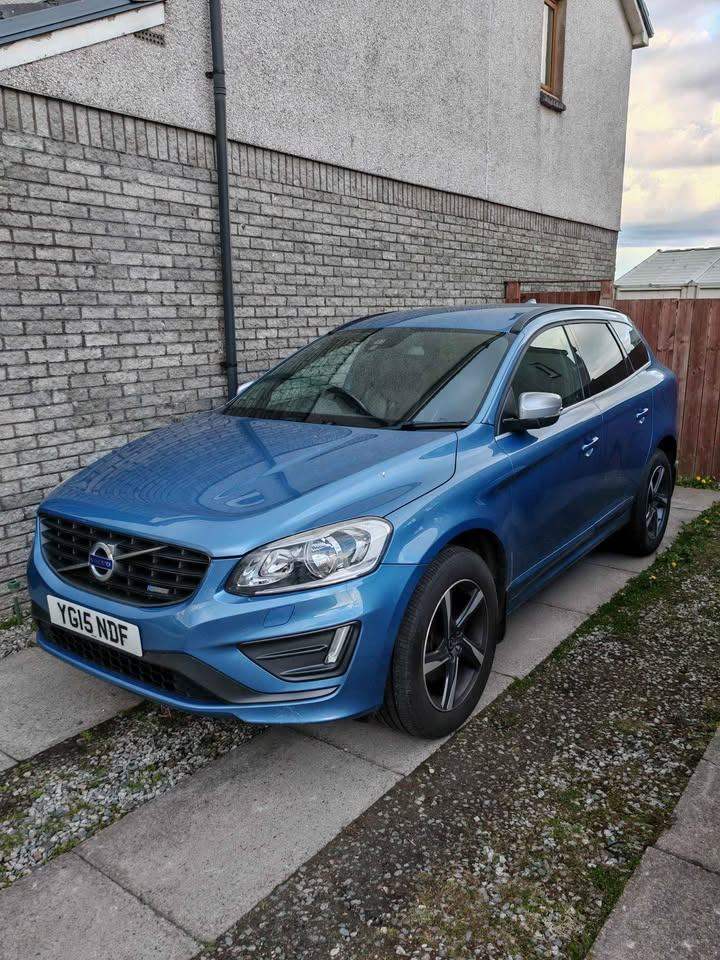 Volvo XC-60 R-Design 2015 FSH