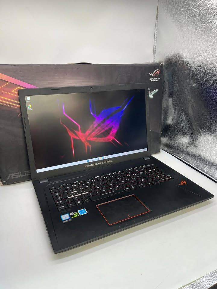 ASUS ROG STRIX Gaming Laptop – GTX 1050 | i5 | 1TB SSD |