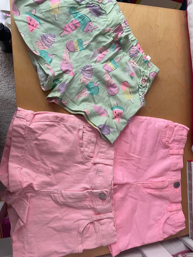 Girls clothing bundle age 5-6 shorts and t-shirts 