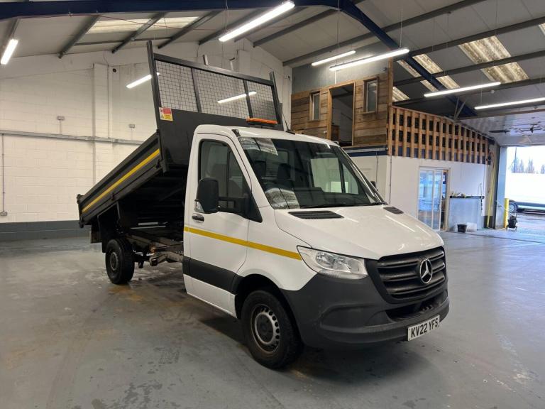 2022 Mercedes-Benz Sprinter 3.5t Progressive Chassis Cab CHASSIS CAB DIESEL Manual