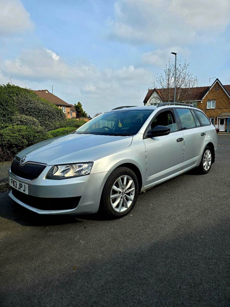 2014 Skoda Octavia 1.6 TDI, Manual, Silver, No issues, Drives Great