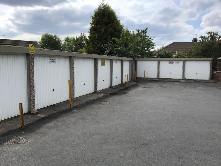 Lock up Garages To Let in various Leeds Areas