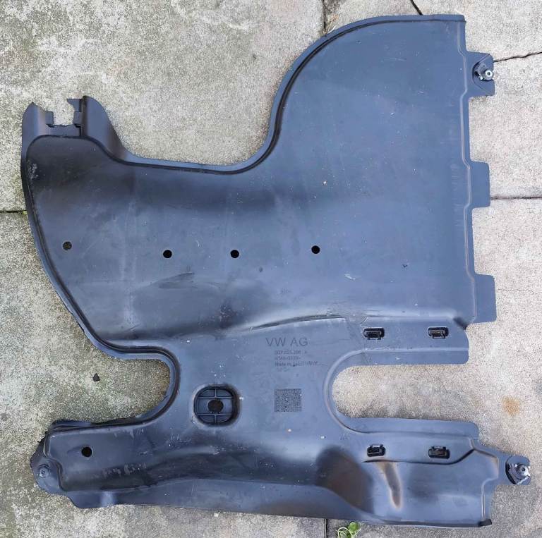 Volkswagen Tiguan / AUDI Q3 F3 Underbody Trim Panel Rear Left 5QF825206A £10