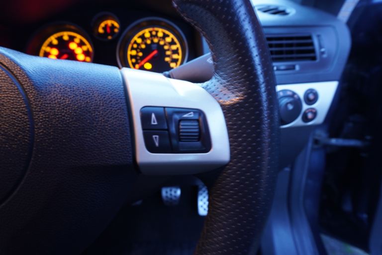 Vauxhall, ASTRA, Convertible, 2006, Manual, 1796 (cc), 3 doors