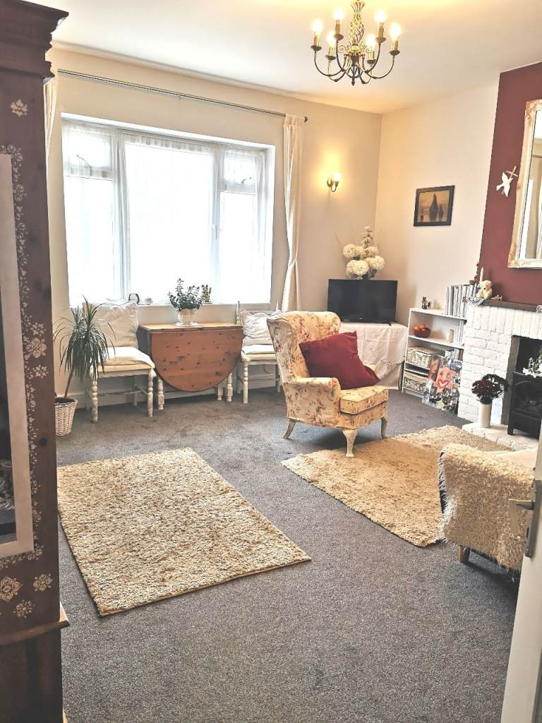  One-Bedroom Flat for Sale - Great Location