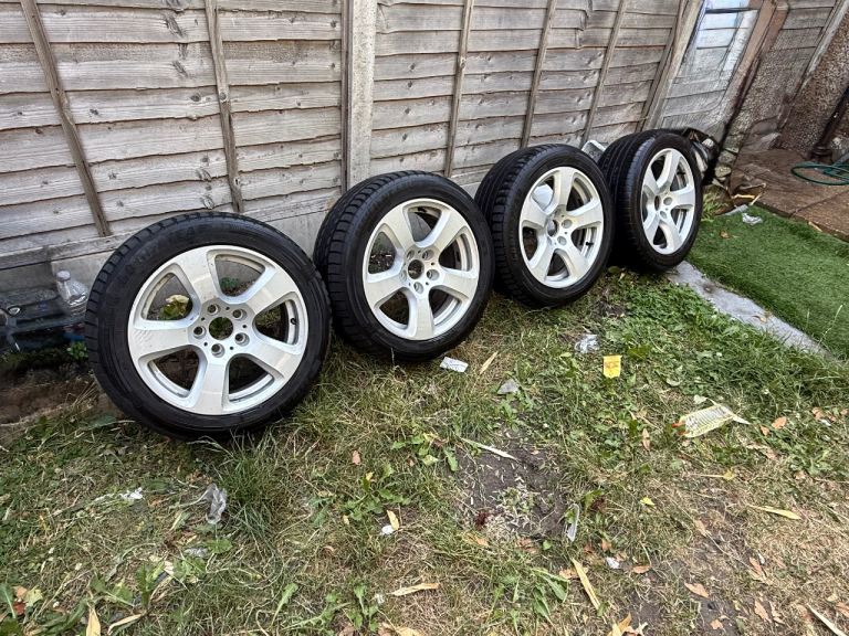 Set of BMW E60 wheels with 225/50 R17 tires