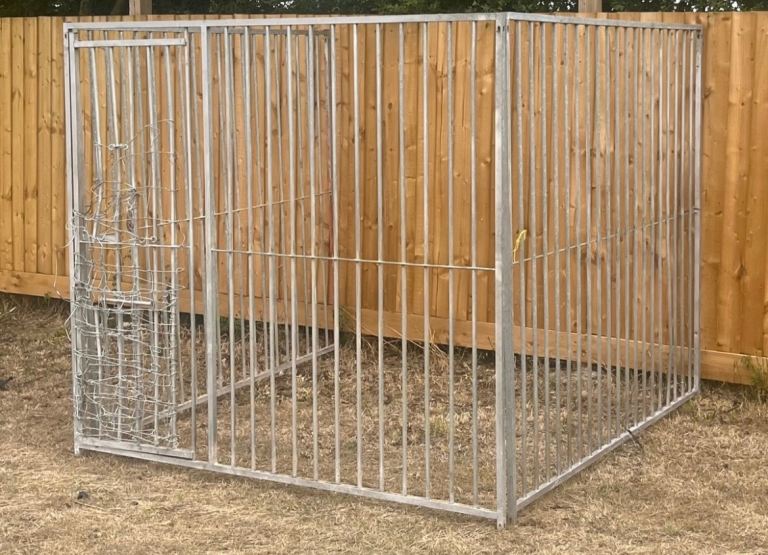 Galvanised dog pen run kennels outdoor run pets for larger dogs heavy duty 