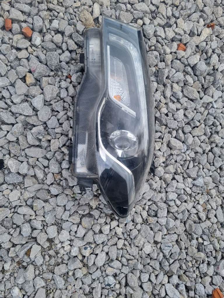 suzuki sx4 s-cross sz5 2018-2021 passenger headlight NS LED used condition