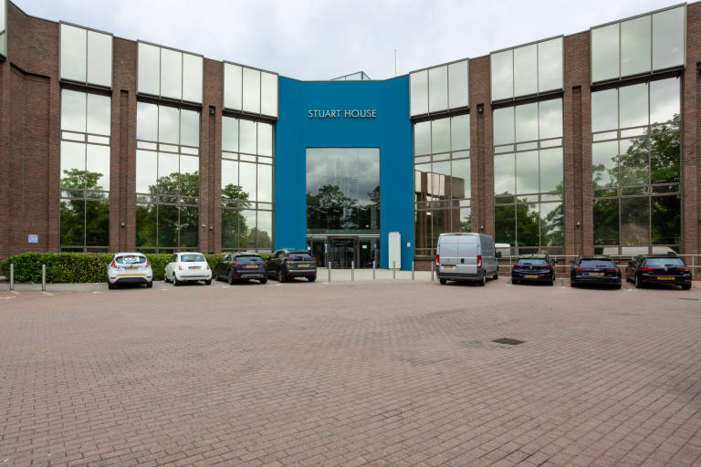 Peterborough - PE15DD \ Ready-to-Use Private Office for 2 Workstations