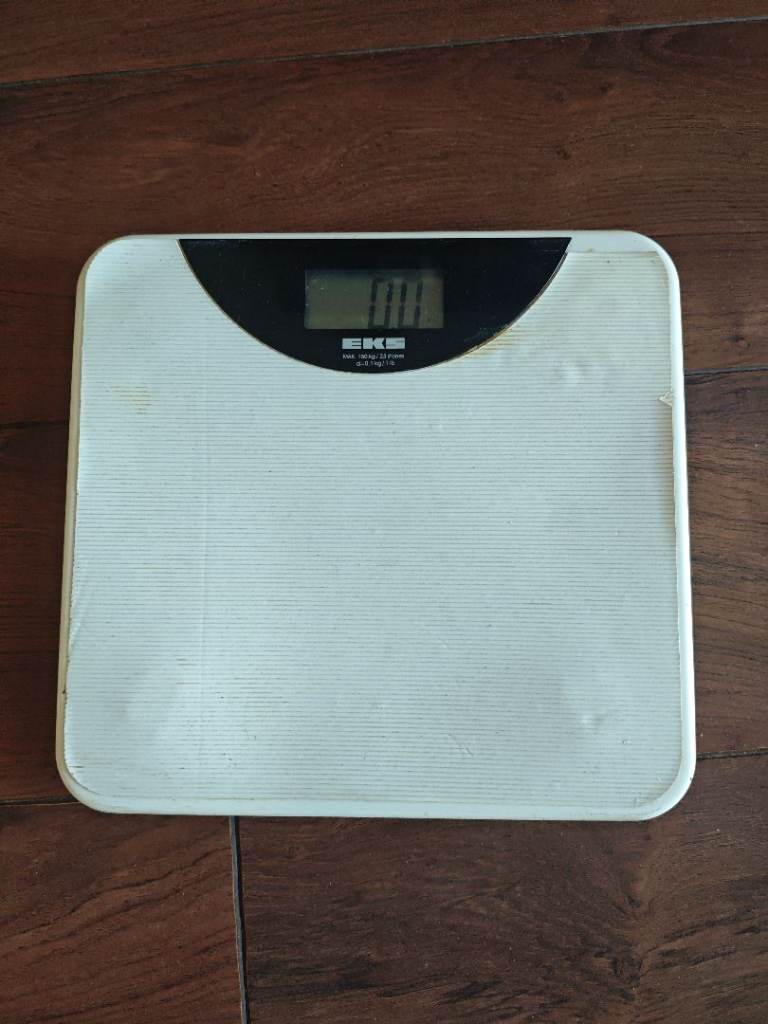 Digital Bathroom Scales – White, Good Condition