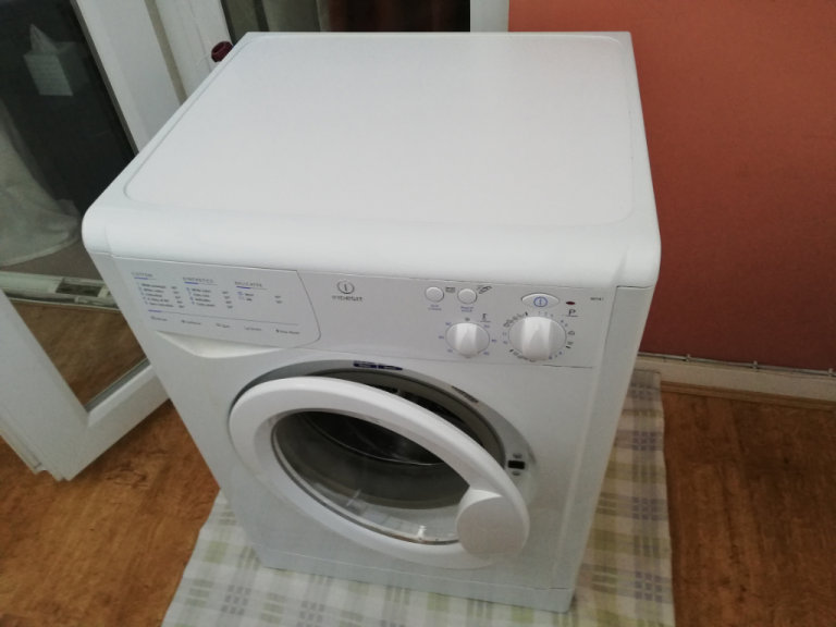Indesit White Washing Machine for sale