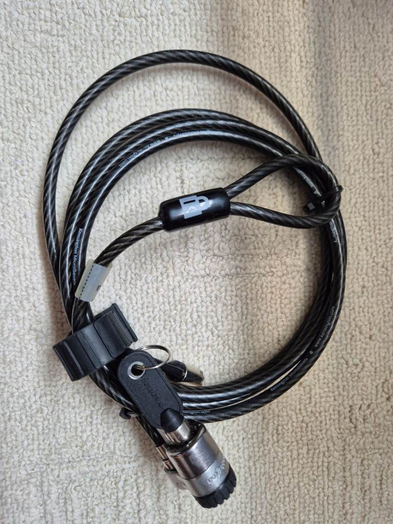 Kensington Cable Lock for laptops or other devices - new with 2 keys