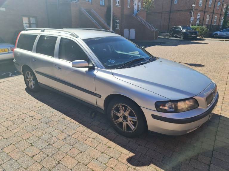 Volvo V70 12 months MOT great car