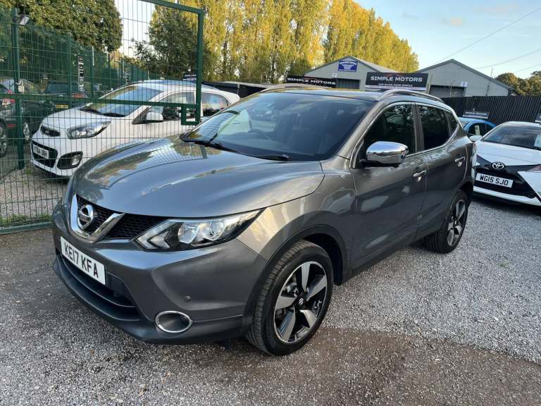 2017 Nissan Qashqai 1.5 dCi N-Vision 5dr HATCHBACK DIESEL Manual