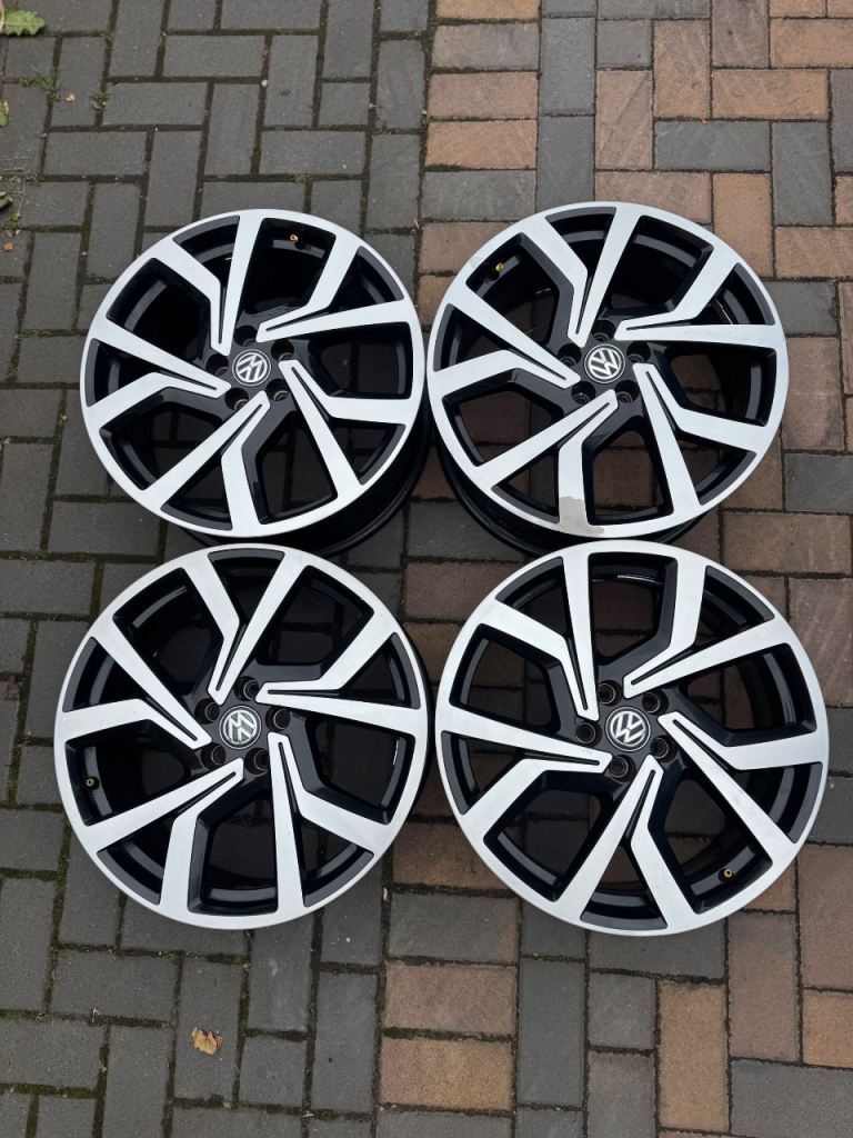 Genuine Volkswagen VW Polo Brescia 18” GTI Alloy Wheels Set of 4 Diamond Cut